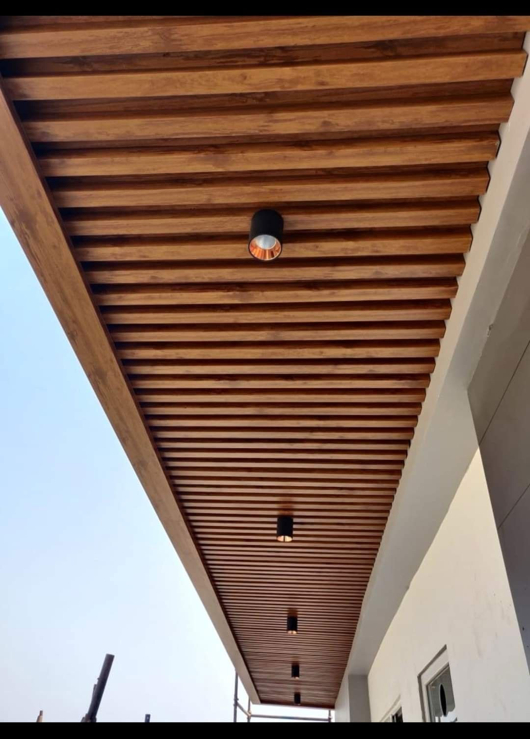 Modern False Ceiling Design with LED Lighting